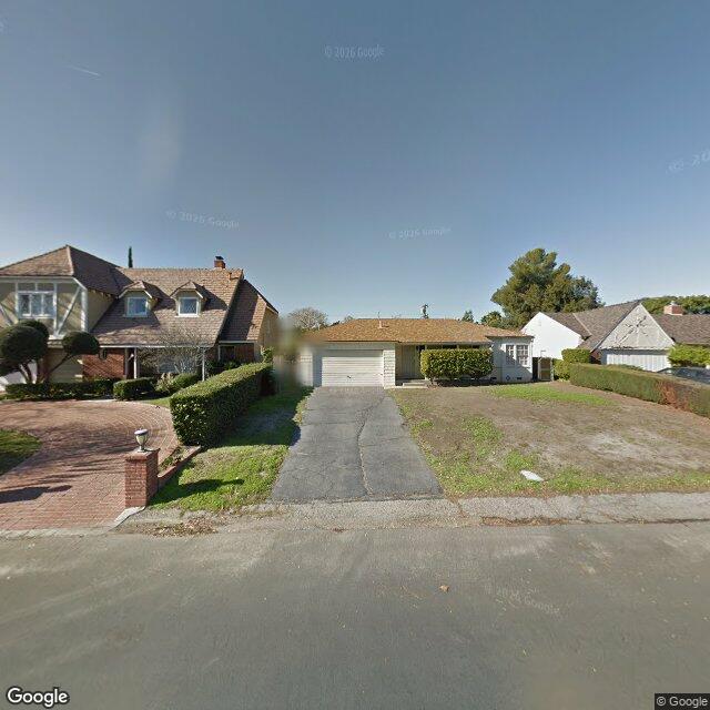 photo of 4925 LEDGE AVE LOS ANGELES CA 91601