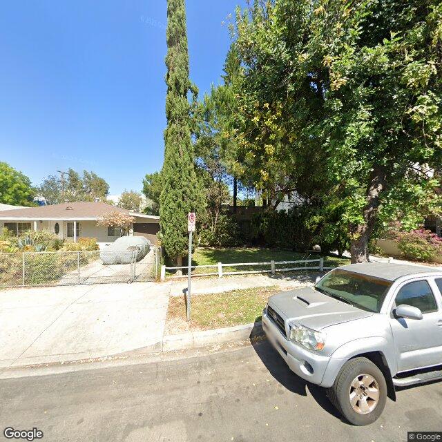 photo of 5302 SATSUMA AVE LOS ANGELES CA 91601