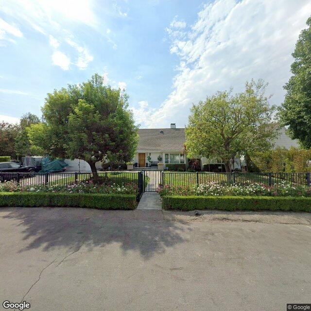 photo of 4639 SANCOLA AVE LOS ANGELES CA 91602