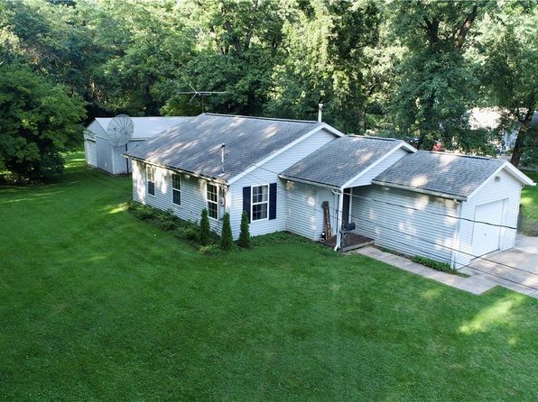 photo of 1603 Artman Ave, Akron, OH 44313