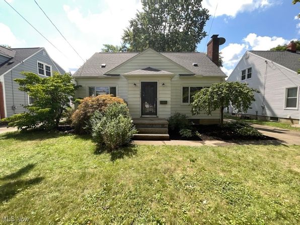 photo of 1622 Fairfax Rd, Akron, OH 44313