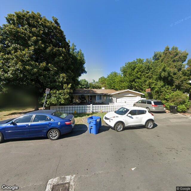 photo of 10715 LANDALE ST LOS ANGELES CA 91602