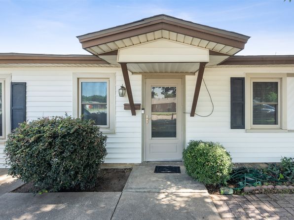 photo of 5241 E Berry St, Fort Worth, TX 76119