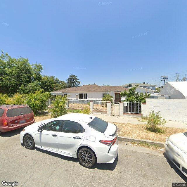 photo of 10625 COLLINS ST LOS ANGELES CA 91601