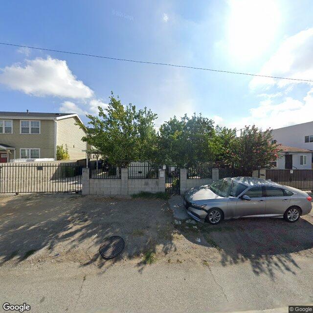 photo of 5922 VINELAND AVE LOS ANGELES CA 91601