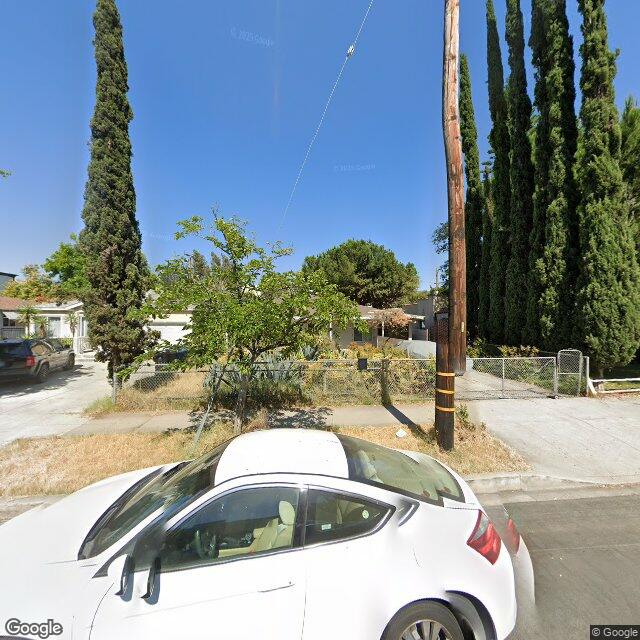 photo of 5308 SATSUMA AVE LOS ANGELES CA 91601