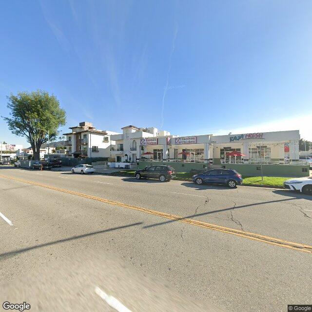 photo of 10748 RIVERSIDE DR LOS ANGELES CA 91602