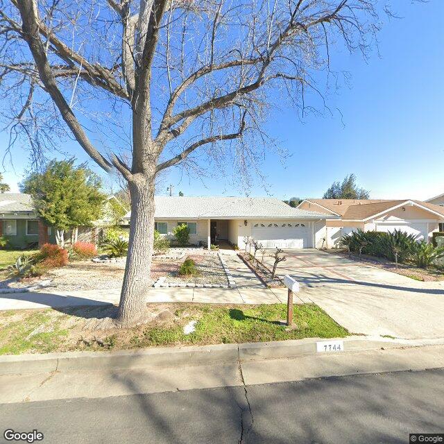 photo of 7744 VICKY AVE LOS ANGELES CA 91304