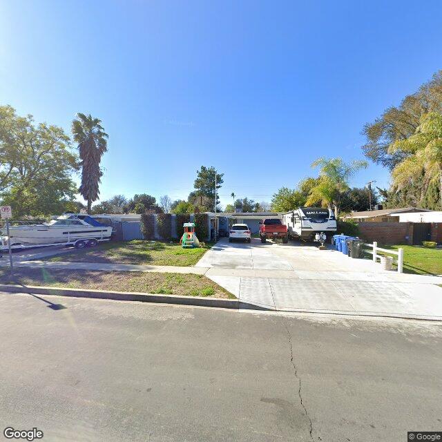 photo of 7845 CAPISTRANO AVE LOS ANGELES CA 91304