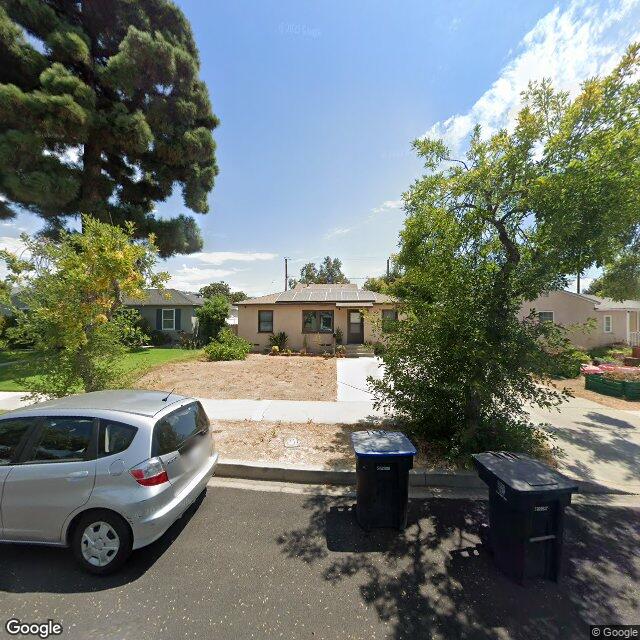 photo of 2240 N MANNING ST BURBANK CA 91505