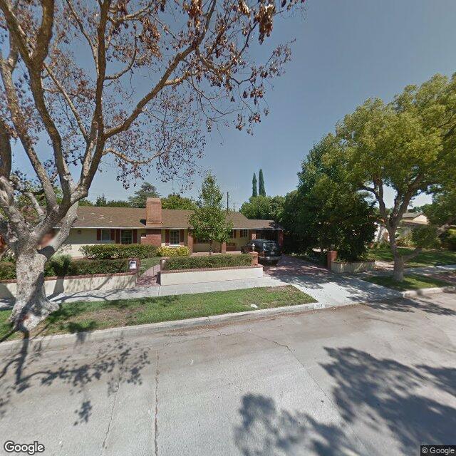 photo of 902 N KEMP ST BURBANK CA 91505