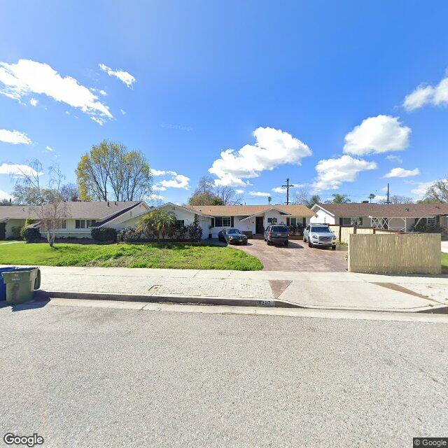 photo of 8207 GLADE AVE LOS ANGELES CA 91304