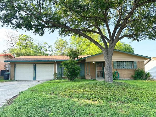 photo of 3611 Lisa Dr, San Antonio, TX 78228