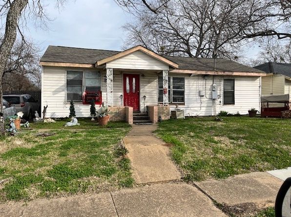 photo of 1721 Parkside Dr, Irving, TX 75061