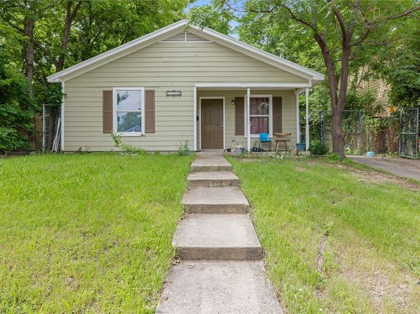photo of 1204 E Tucker St, Fort Worth, TX 76104