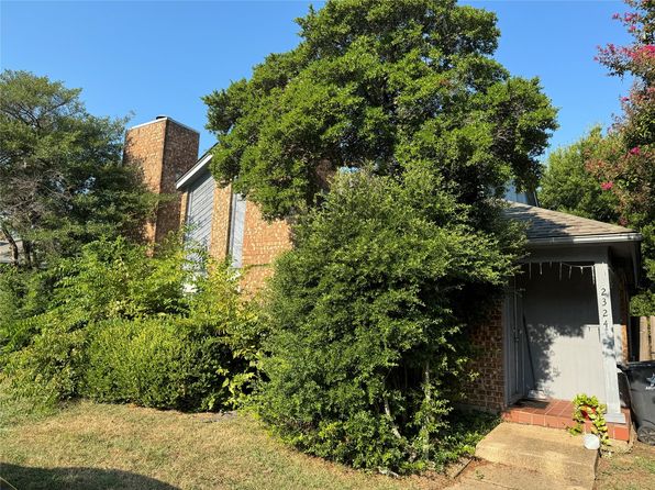 photo of 2324 Summer Place Dr, Arlington, TX 76014