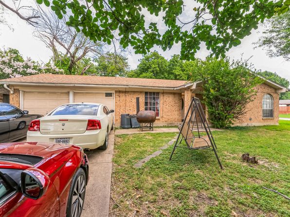photo of 3289 Centennial Rd, Forest Hill, TX 76119