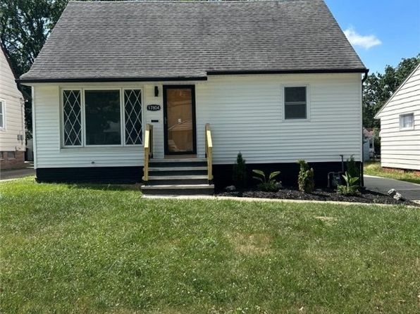 photo of 17804 Hazelwood Ave, Maple Heights, OH 44137