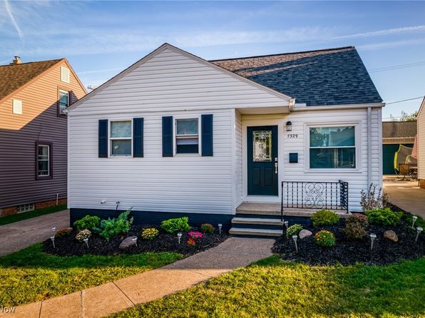 photo of 7329 Traymore Ave, Brooklyn, OH 44144