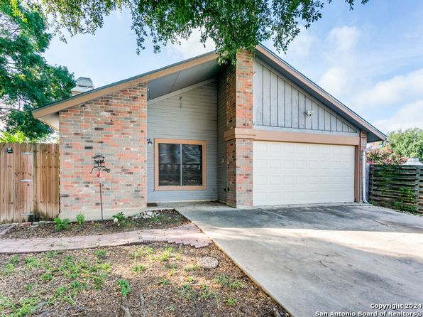 photo of 9915 Windburn Trail, Converse, TX 78109