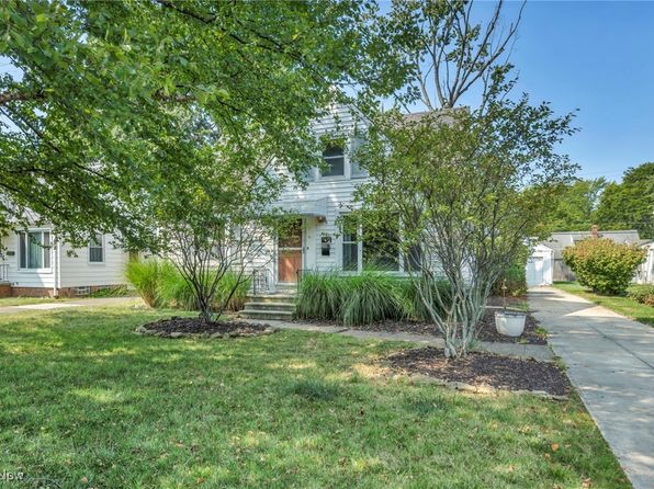 photo of 7032 Greenleaf Ave, Parma Heights, OH 44130