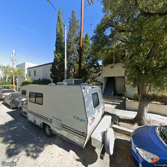 photo of 10825 CAMARILLO ST LOS ANGELES CA 91602