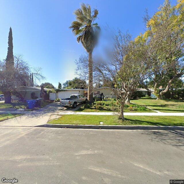 photo of 7831 CAPISTRANO AVE LOS ANGELES CA 91304