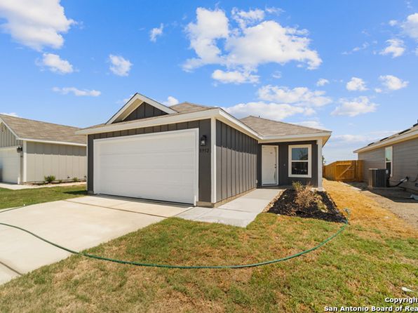 photo of 8952 Broad Wing Dr, San Antonio, TX 78222