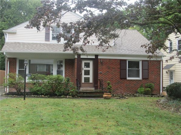 photo of 1763 Beaconwood Ave, South Euclid, OH 44121