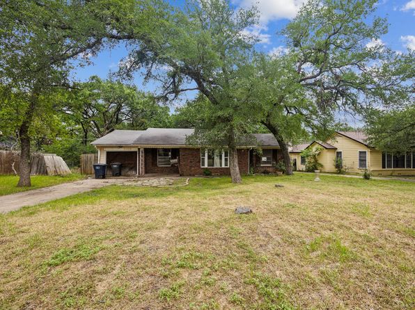 photo of 2029 Lynnhaven Rd, Fort Worth, TX 76103
