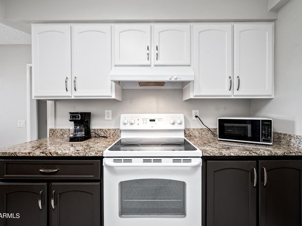 photo of 10912 W Coggins Dr, Sun City, AZ 85351