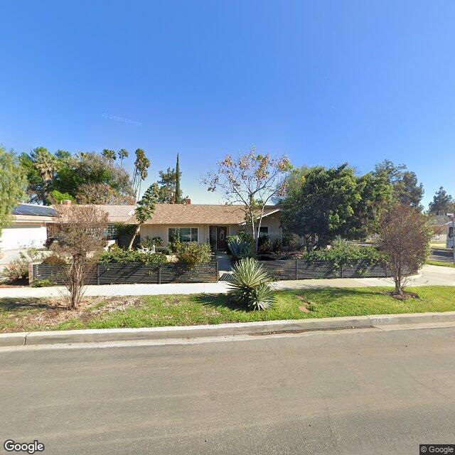 photo of 7630 CAPISTRANO AVE LOS ANGELES CA 91304