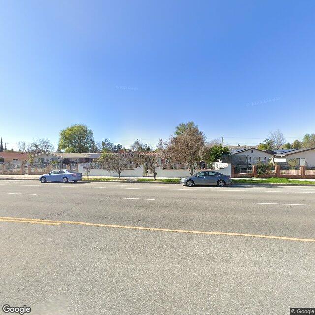 photo of 8127 FALLBROOK AVE LOS ANGELES CA 91304