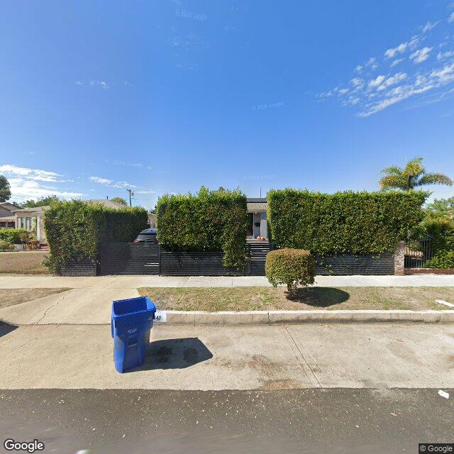 photo of 5441 WILLOWCREST AVE LOS ANGELES CA 91601