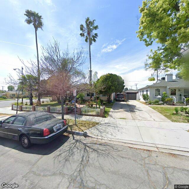 photo of 2001 N ROSE ST BURBANK CA 91505