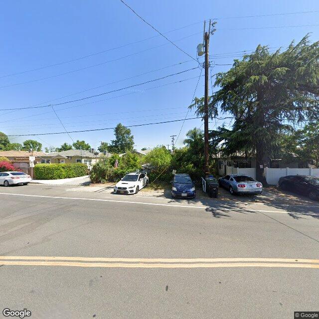 photo of 10544 OXNARD ST LOS ANGELES CA 91606