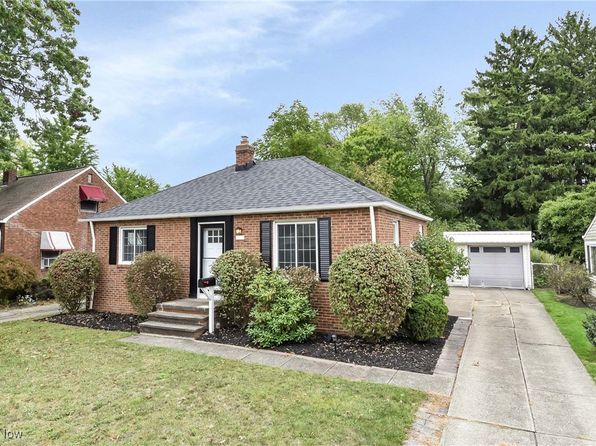 photo of 4019 W 227th St, Fairview Park, OH 44126