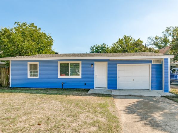 photo of 604 Bluebonnet Dr, Hurst, TX 76053