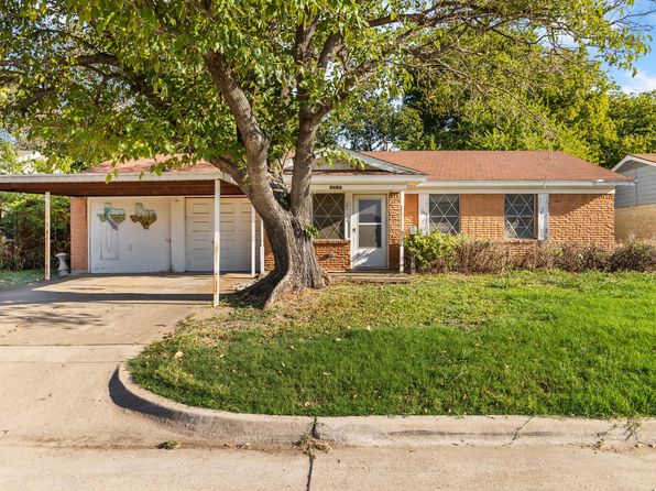 photo of 1717 Gill St, Blue Mound, TX 76131