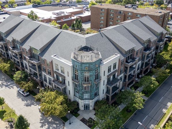photo of 16800 Van Aken Blvd, Cleveland, OH 44120
