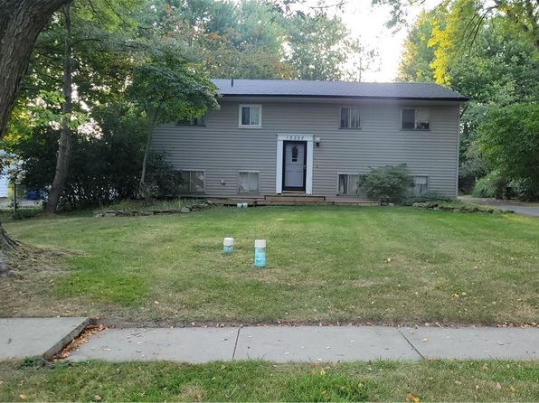 photo of 13237 Richards Dr, Strongsville, OH 44136