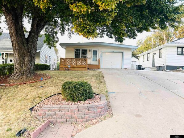 photo of 6140 Seward St, Omaha, NE 68104