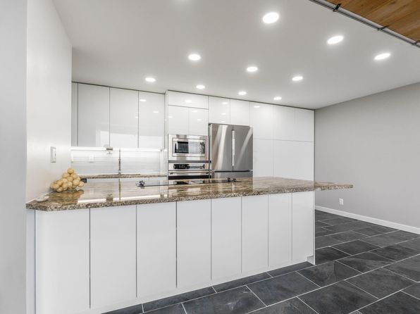 photo of 1000 Urlin Ave APT 1801, Grandview, OH 43212