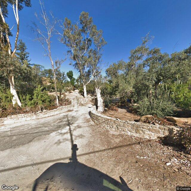 photo of 8479 VAL VERDE DR LOS ANGELES CA 91304