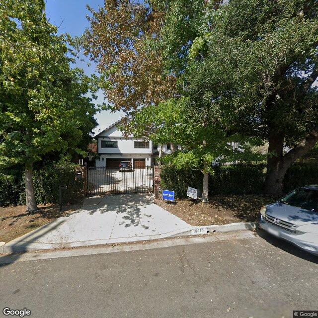 photo of 10415 SARAH ST LOS ANGELES CA 91602