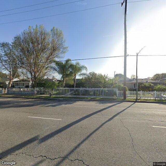 photo of 7930 FALLBROOK AVE LOS ANGELES CA 91304