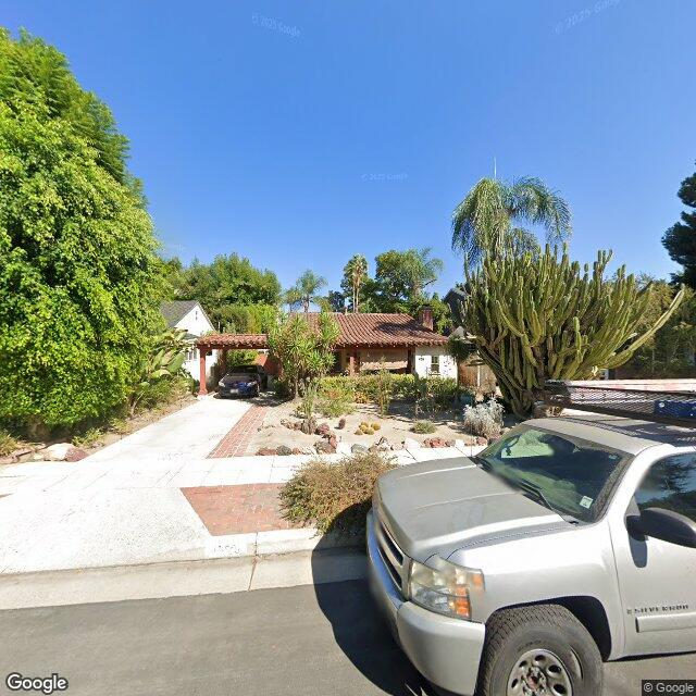 photo of 4560 WILLOWCREST AVE LOS ANGELES CA 91602