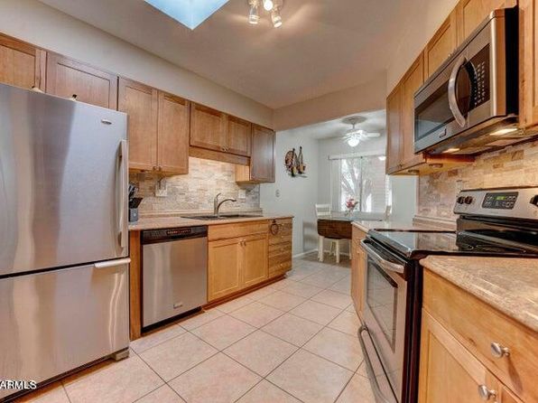 photo of 10978 W Coggins Dr, Sun City, AZ 85351
