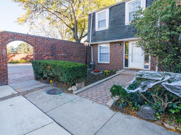 photo of 557 Simbury St, Columbus, OH 43228