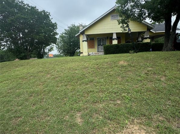 photo of 2005 Avenue B, Fort Worth, TX 76104